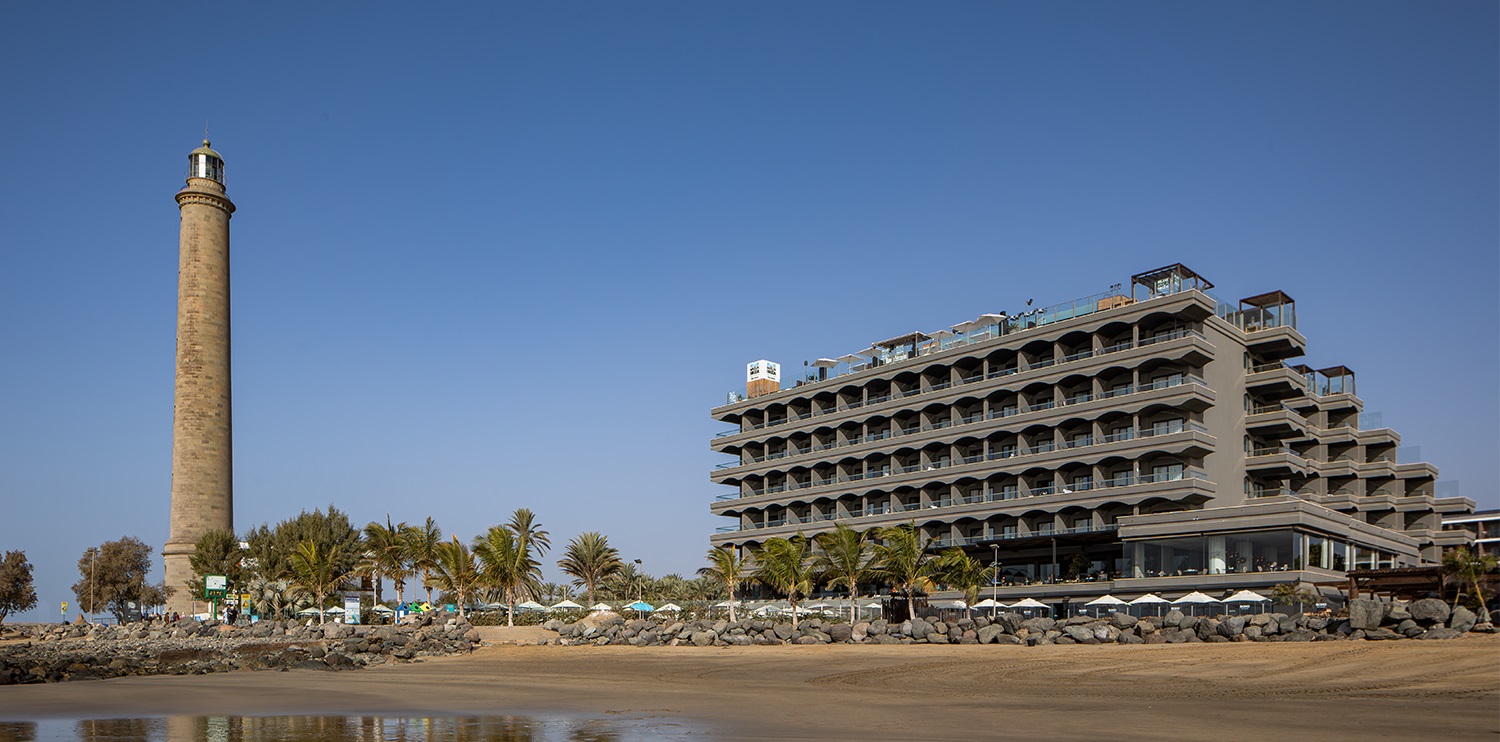  Hotel faro, a Lopesan Collection Hotel located on the beachfront in Gran Canaria 